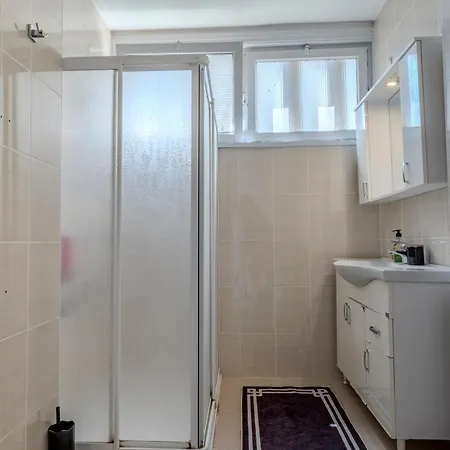 Bosphorus View - 5 Bedrooms - 2 Bathrooms - Elevator - Location *