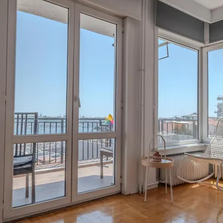 Bosphorus View - 5 Bedrooms - 2 Bathrooms - Elevator - Location アパート *