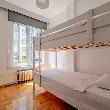 Bosphorus View - 5 Bedrooms - 2 Bathrooms - Elevator - Location * Istanbulská provincie
