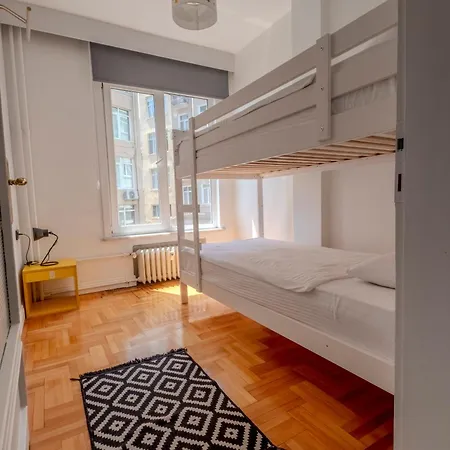 Bosphorus View - 5 Bedrooms - 2 Bathrooms - Elevator - Location