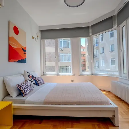 Bosphorus View - 5 Bedrooms - 2 Bathrooms - Elevator - Location イスタンブール